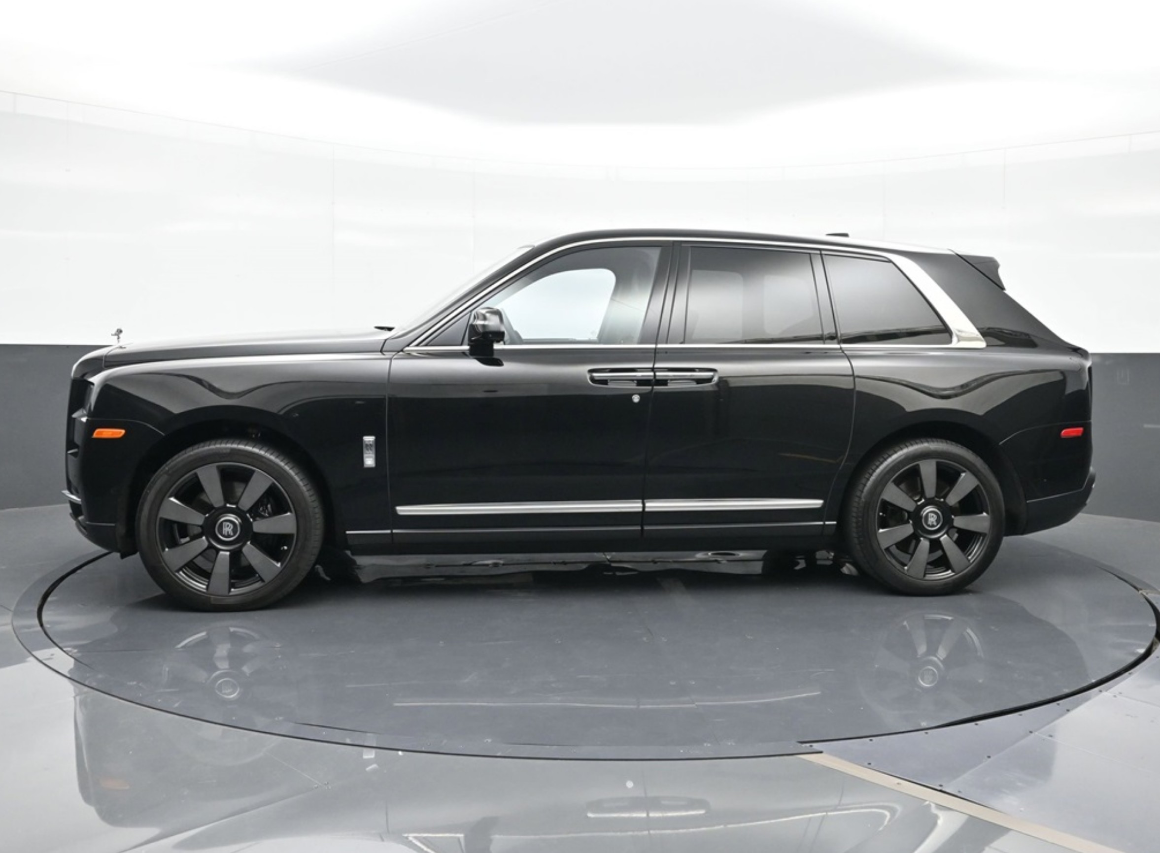 ROLLS ROYCE Cullinan 2022